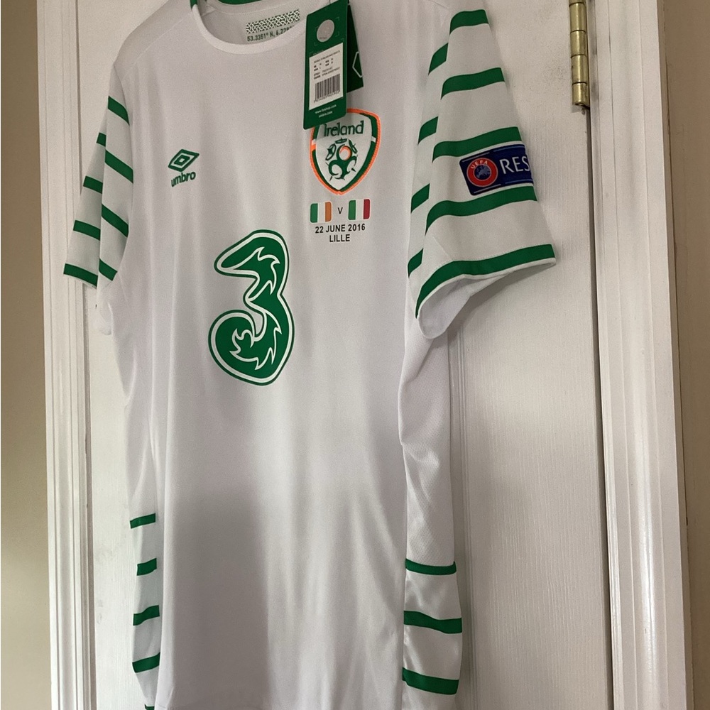 Republic of Ireland 2016 Euro Jersey Kit Robbie Brady - AUTHENTIC